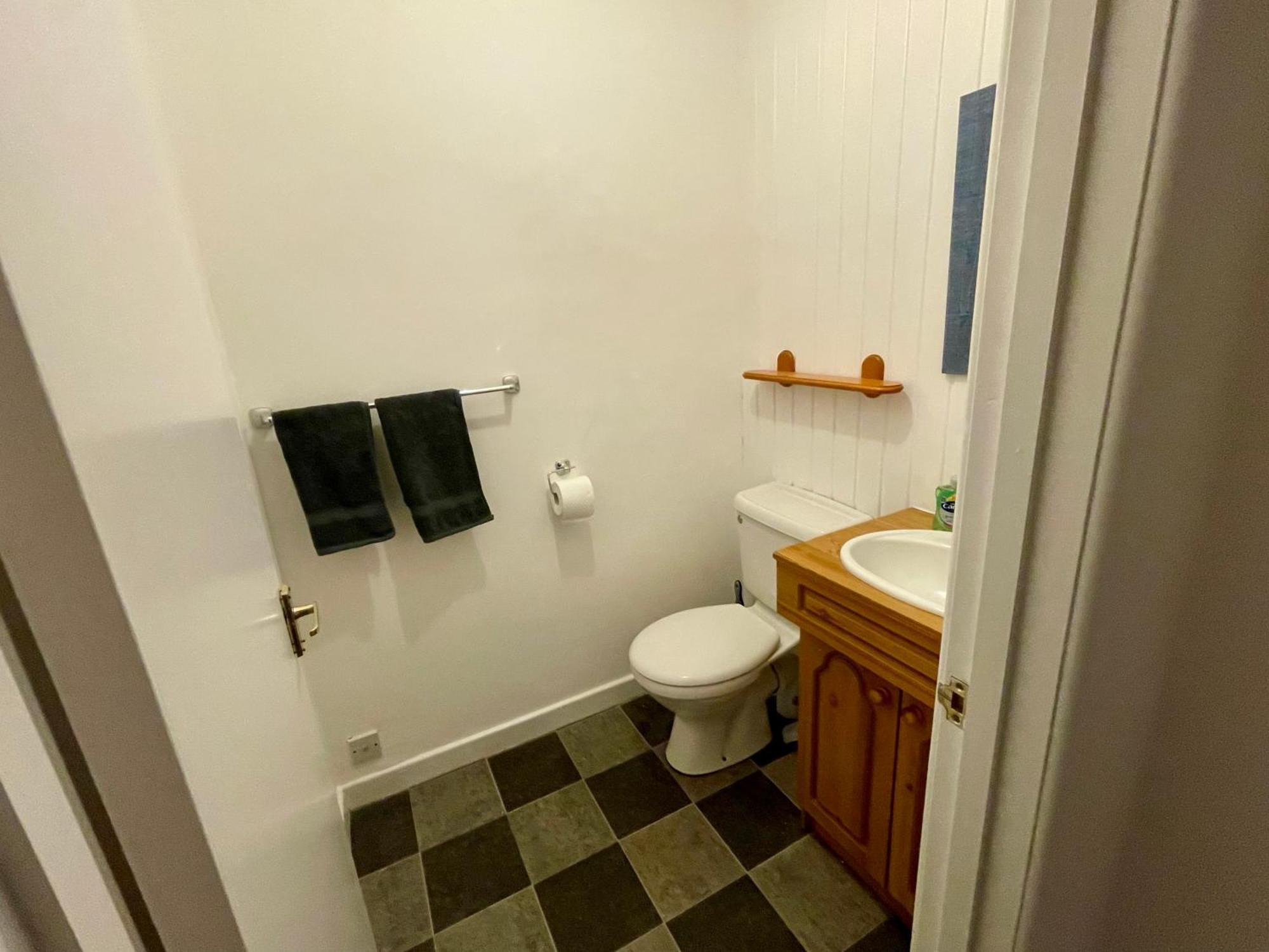 Vernon Place Town Centre, Vernon Cottage 3-Bed With Parking, 1A Vernon Court 2-Bed With Parking, 1B Studio No Parking, Off The High Street Next To Sandford Park Cheltenham Dış mekan fotoğraf